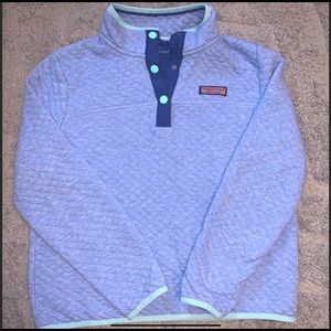 Vineyard vines sweatshirt
